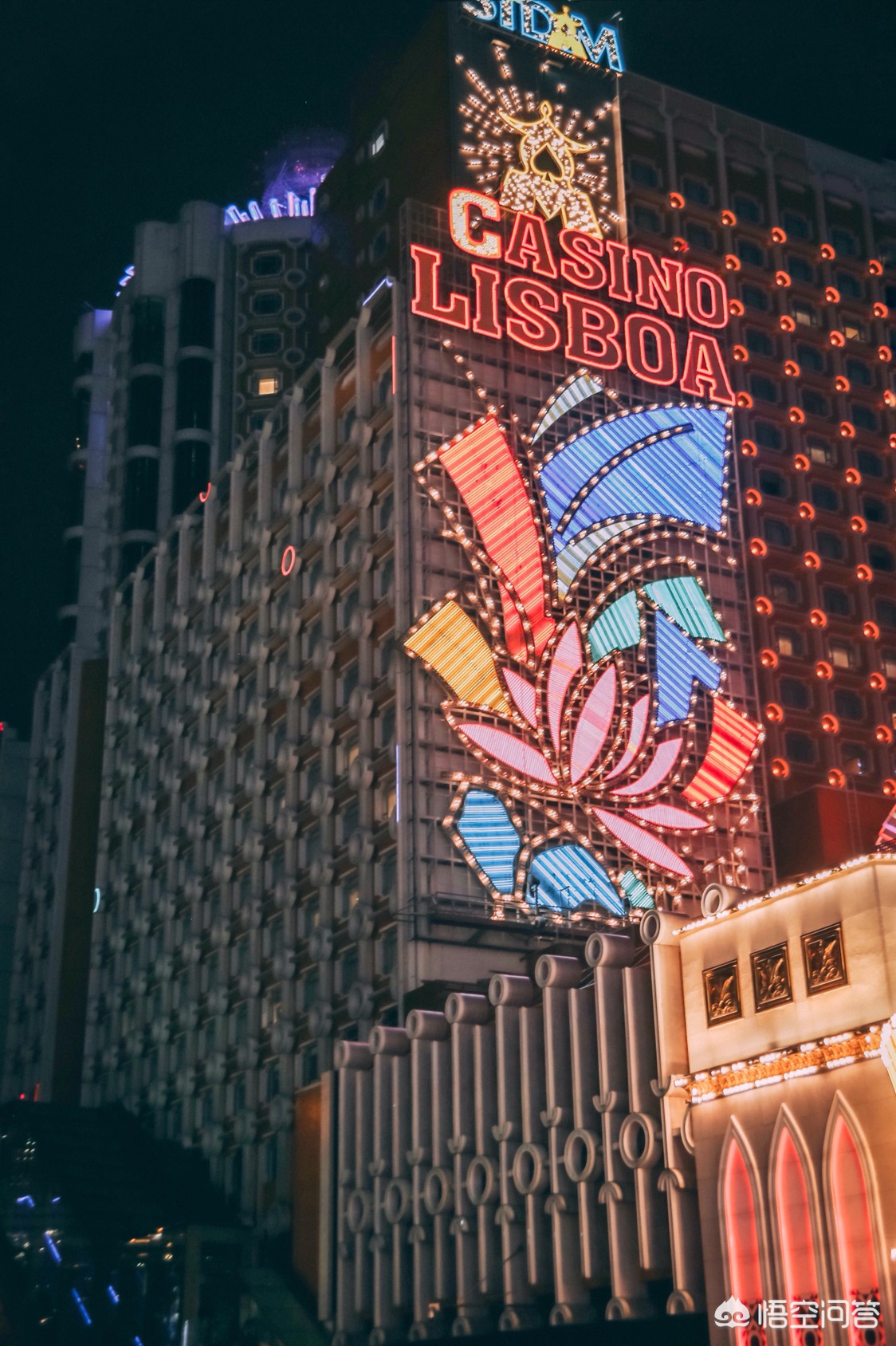 （端午节想到香港，澳门旅游，请问香港有哪些最美的夜景，澳门赌城美吗）